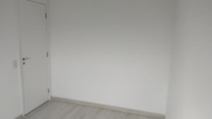 Image 14 - 915817