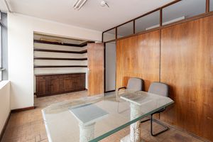 Image 3 - 915818