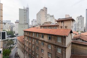 Image 11 - 915818