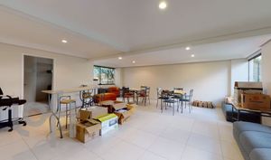 Image 3 - 915832