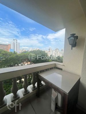 Image 8 - 915833