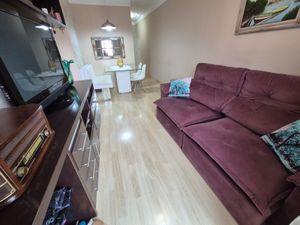 Image 1 - 915834