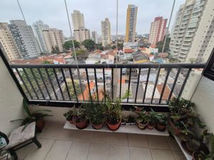 Image 10 - 915834