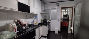 Image 22 - 915835