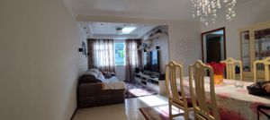 Image 13 - 915835