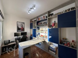 Image 9 - 915836