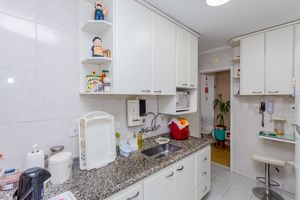 Image 22 - 915838