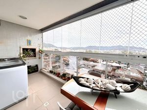 Image 1 - 915842