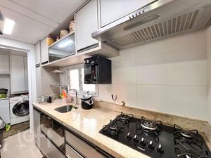 Image 4 - 915842
