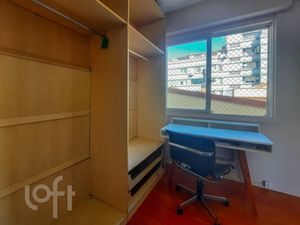 Image 4 - 915845