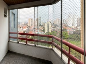 Image 8 - 915852