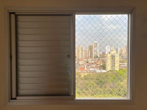 Image 13 - 915852
