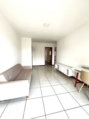 Image 4 - 915853