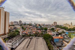 Image 7 - 915856