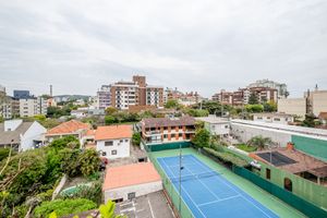Image 20 - 915860