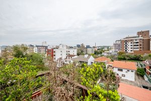 Image 27 - 915860