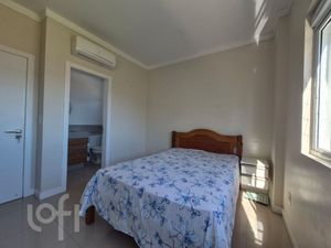 Image 15 - 915864