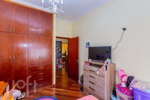 Image 41 - 915866