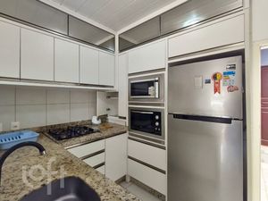 Image 3 - 915870