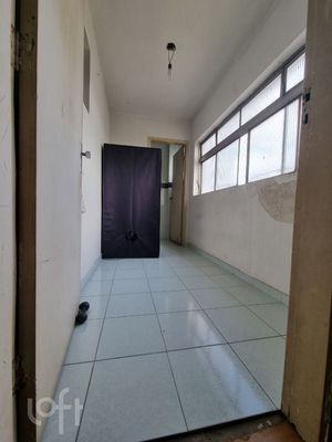 Image 4 - 915877