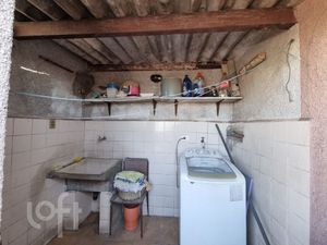Image 18 - 915877