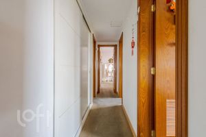 Image 17 - 915879