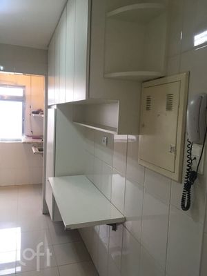 Image 3 - 915880