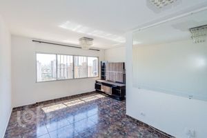 Image 23 - 915880
