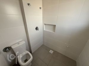 Image 18 - 915884