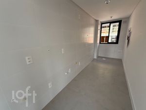 Image 3 - 915884