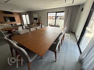 Image 34 - 915884