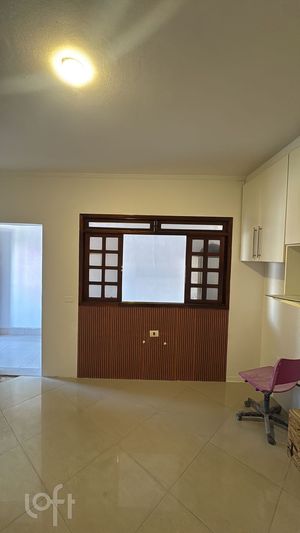Image 19 - 915889