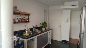 Image 3 - 915894