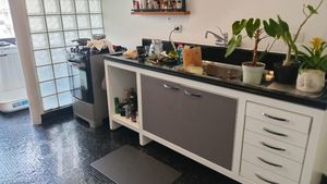 Image 4 - 915894