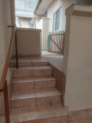 Image 6 - 915913