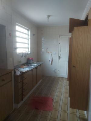 Image 4 - 915913