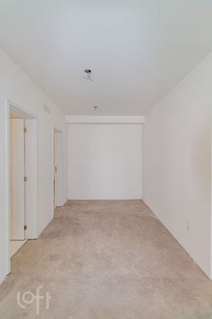 Image 36 - 915915