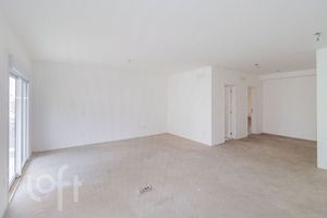 Image 35 - 915915