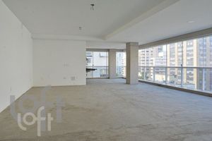Image 10 - 915915