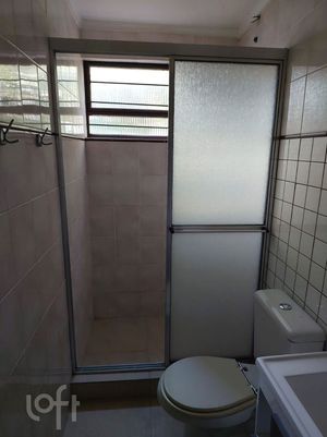 Image 5 - 915925
