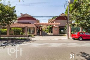 Image 6 - 915933