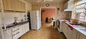 Image 4 - 915944