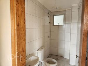 Image 13 - 915945