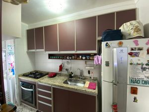 Image 25 - 915960