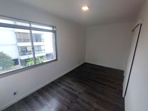 Image 21 - 915964