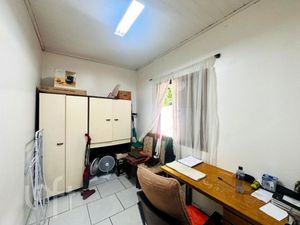 Image 24 - 915967