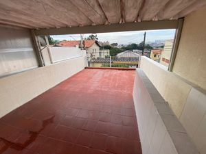 Image 10 - 915971