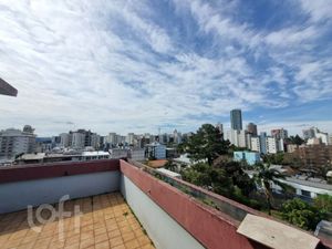 Image 1 - 915982