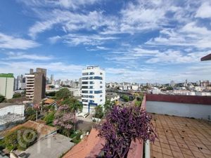 Image 34 - 915982