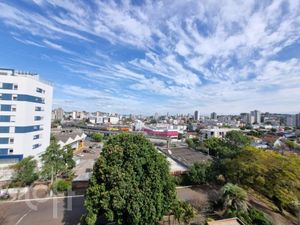 Image 0 - 915982